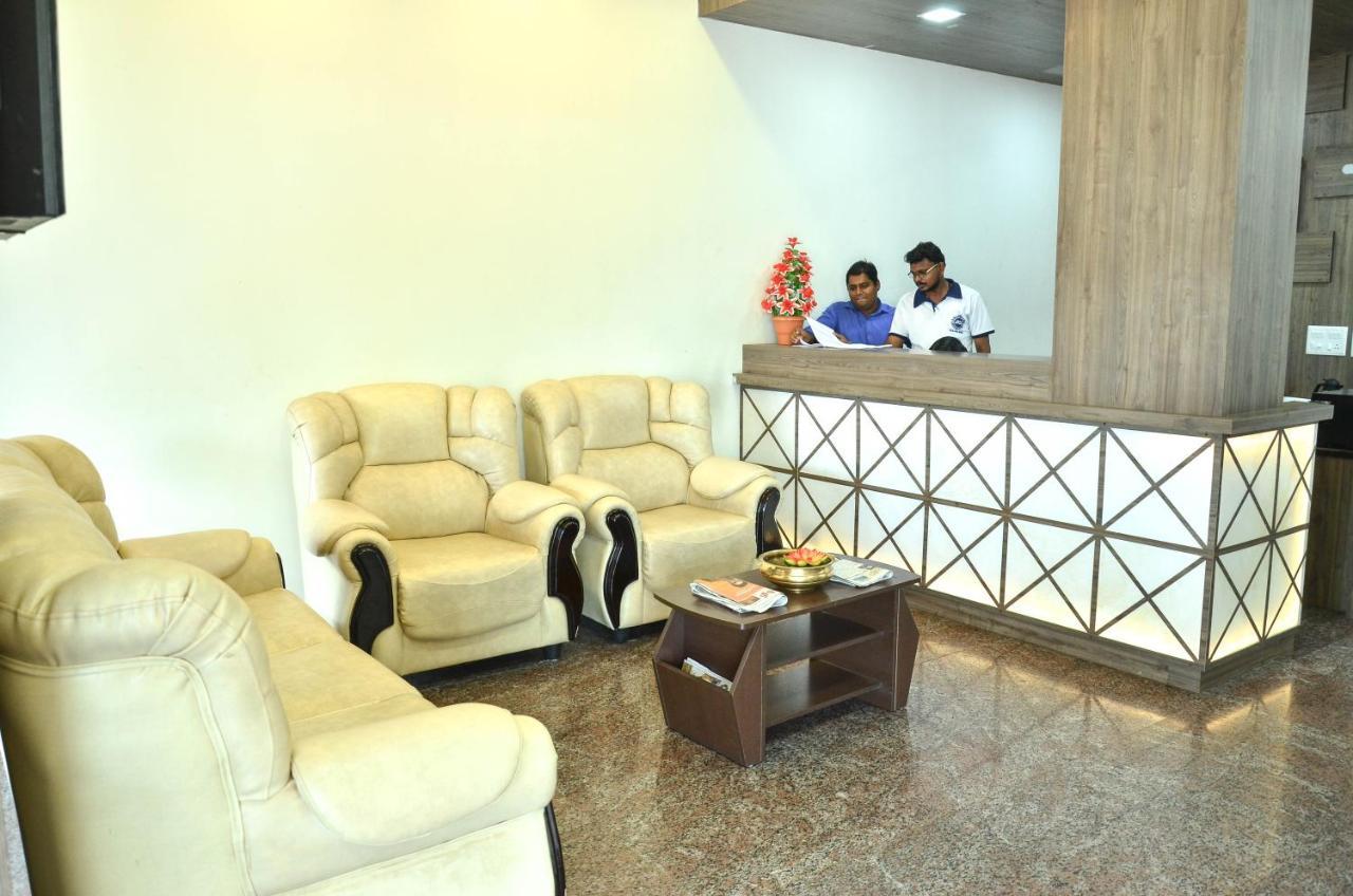 Hotel Ambai Grand Ambasamudram Екстер'єр фото