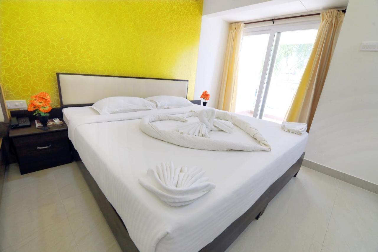 Hotel Ambai Grand Ambasamudram Екстер'єр фото