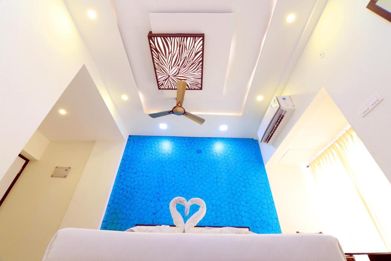 Hotel Ambai Grand Ambasamudram Екстер'єр фото